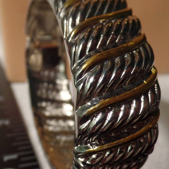 Jewelry - Gold & Silvertone Magnetic Closure Bracelet